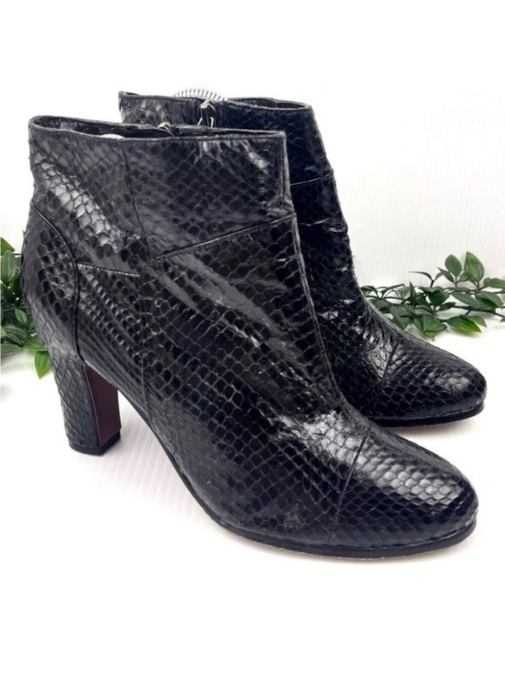 Sam Edelman Salina 2 Ankle Booties Black Snakeskin Embossed 7.5 - Picture 3 of 10
